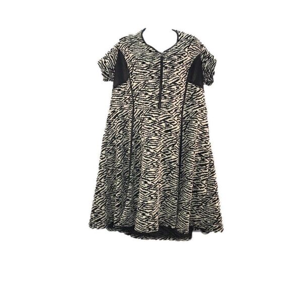 Jessica Simpson NWT Plus Size Zebra-Print Dress 2X - Picture 1 of 4